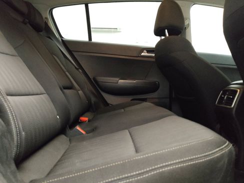 Used 2017 Kia Sportage LX FWD image 19