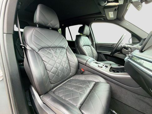 Used 2024 BMW X5 xDrive40i AWD/4WD image 14