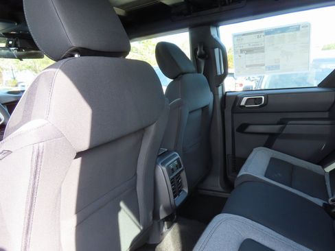 New 2025 Ford Bronco 4-Door w/ Sasquatch Package image 16