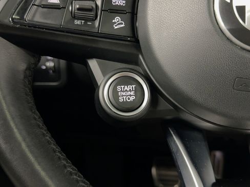 Used 2024 Alfa Romeo Stelvio Ti image 26