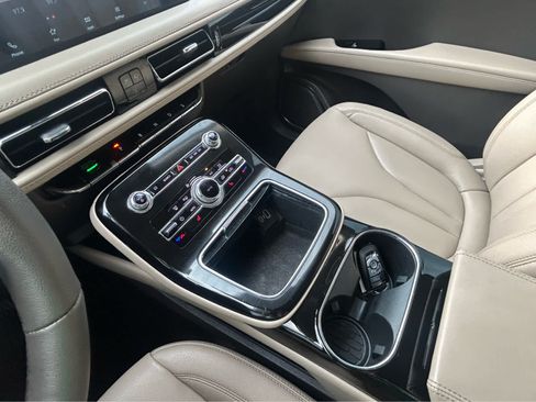 Used 2023 Lincoln Nautilus FWD image 38