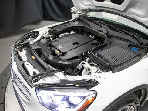 Used 2022 Mercedes-Benz GLC 300 4MATIC image 30