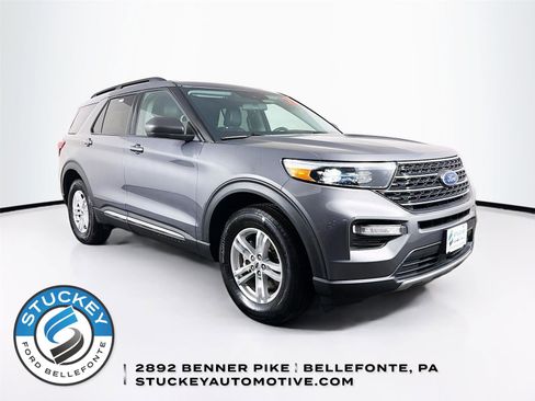 Used 2022 Ford Explorer XLT w/ Equipment Group 202A image 1
