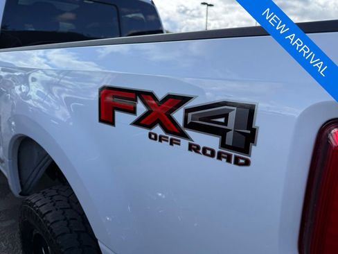 Used 2019 Ford F350 Lariat w/ Lariat Ultimate Package AWD/4WD image 7