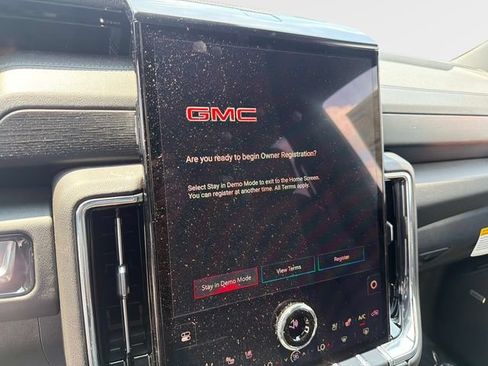 New 2026 GMC Yukon Denali w/ Denali Reserve Package AWD/4WD image 23