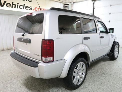 Used 2011 Dodge Nitro Heat image 6