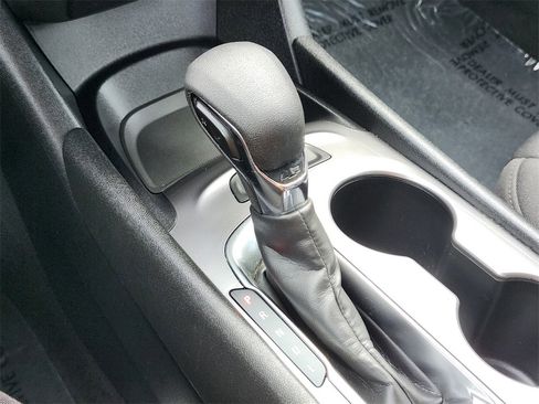 Used 2023 Chevrolet Malibu LS image 23