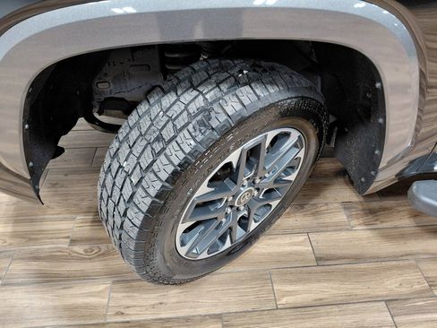 Used 2023 Toyota Tundra Limited image 34
