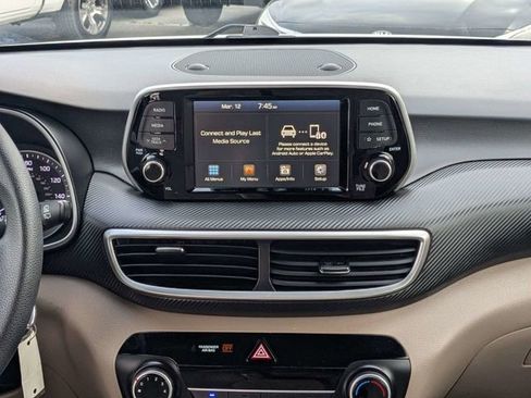 Used 2020 Hyundai Tucson SE image 14