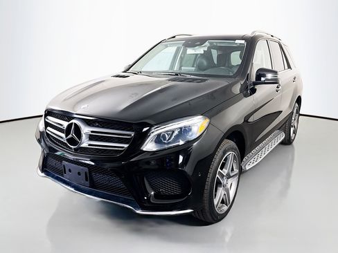 Used 2016 Mercedes-Benz GLE 400 4MATIC image 4