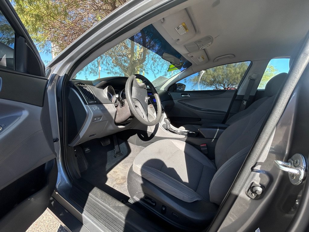 Used 2012 Hyundai Sonata GLS w/ Popular Equipment Pkg FWD image 11