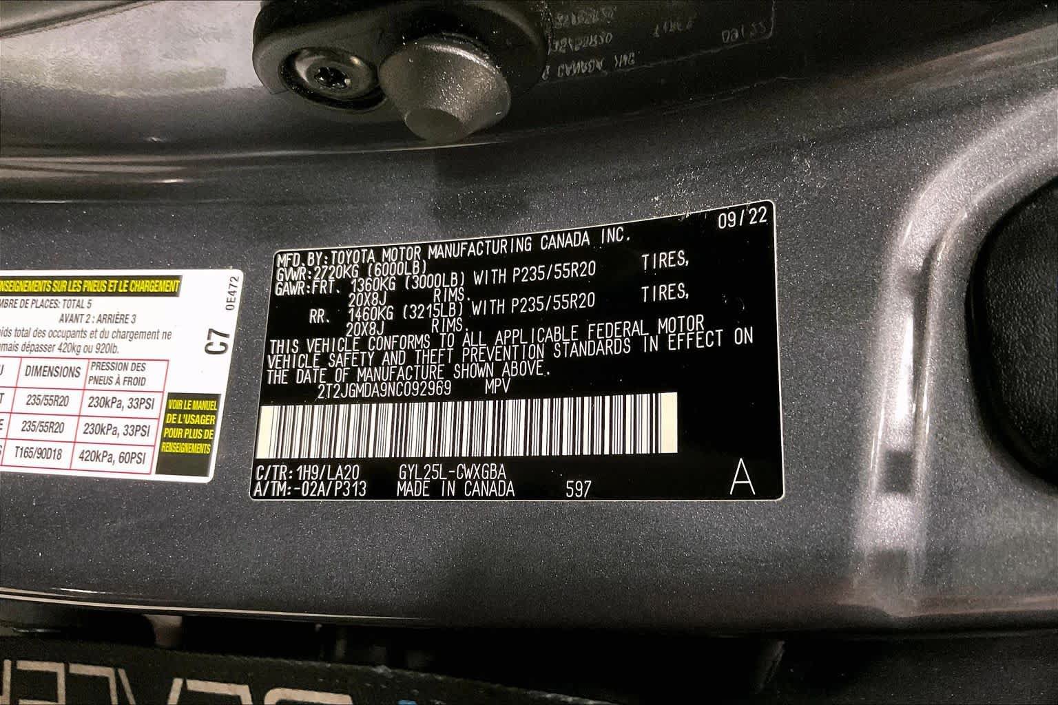 Used 2022 Lexus RX 450h AWD w/ Luxury Package image 37