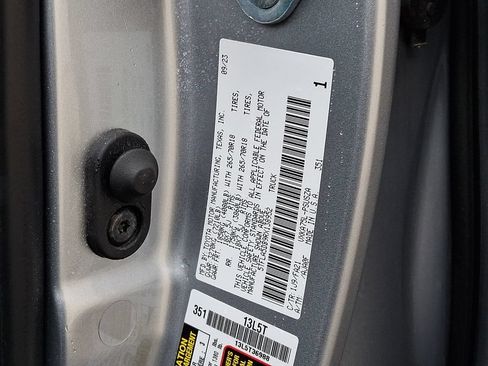 Used 2024 Toyota Tundra SR5 w/ SR5 Convenience Package AWD/4WD image 28