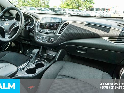 Used 2024 Chevrolet Malibu LT FWD image 24