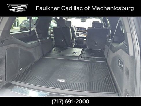 Used 2024 Cadillac Escalade ESV Premium Luxury w/ Performance Package AWD/4WD image 31