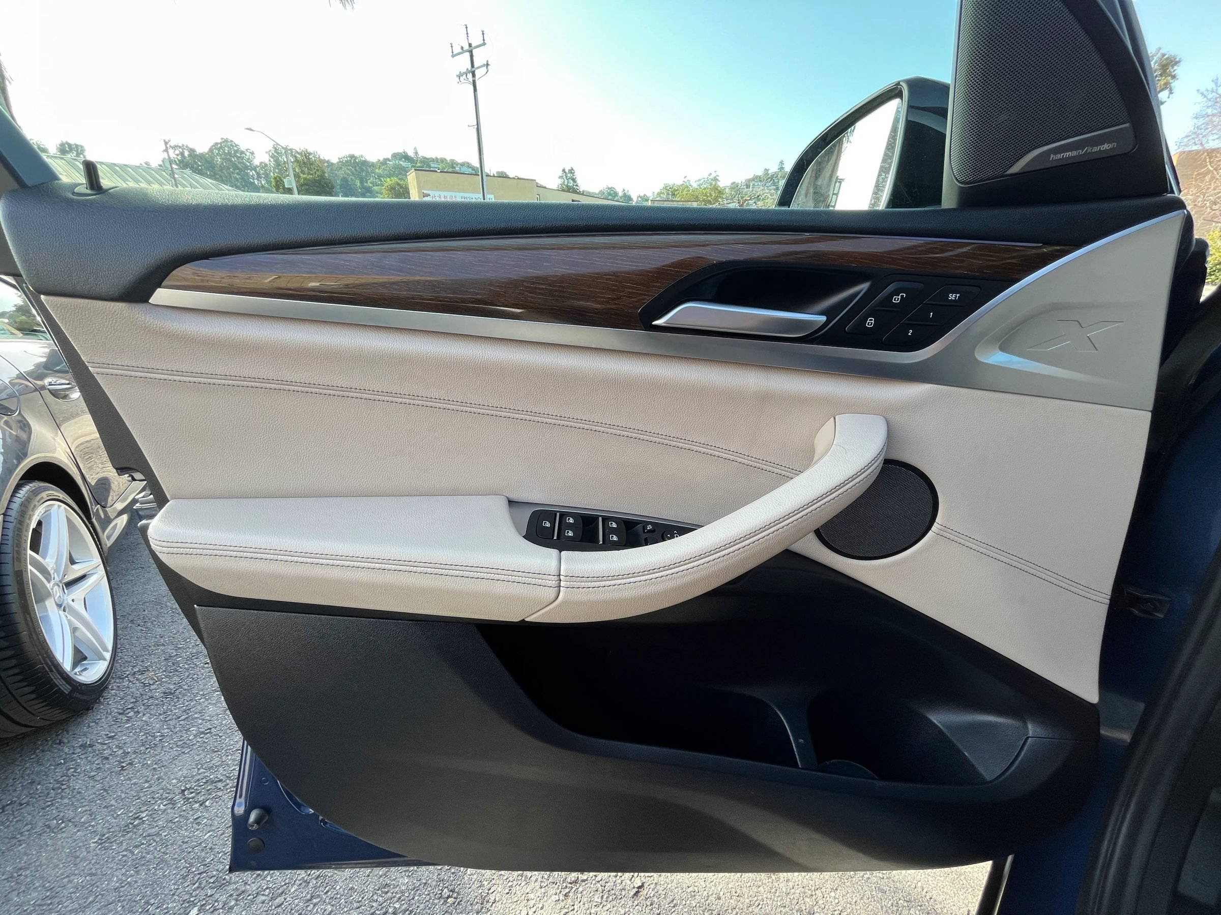Used 2018 BMW X3 xDrive30i AWD/4WD image 8