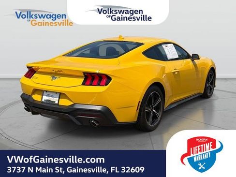 Used 2024 Ford Mustang Coupe RWD image 4