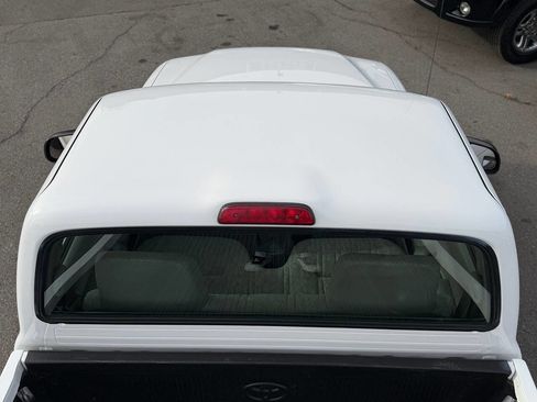 Used 2004 Toyota Tacoma 2WD Regular Cab image 99