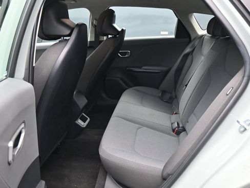 Used 2025 Kia K4 FWD image 23