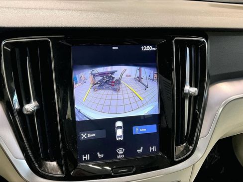 Used 2019 Volvo S60 T6 Momentum image 27