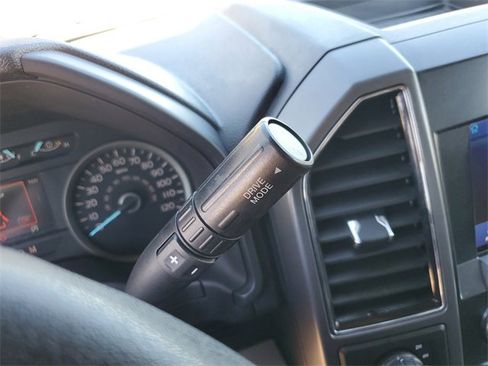 Used 2020 Ford F150 XLT w/ Trailer Tow Package image 20