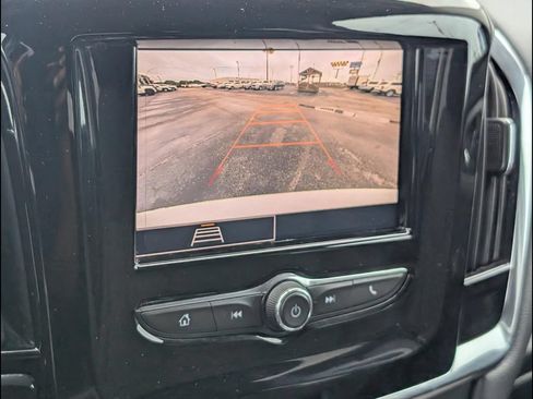 Used 2020 Chevrolet Traverse LS FWD image 9