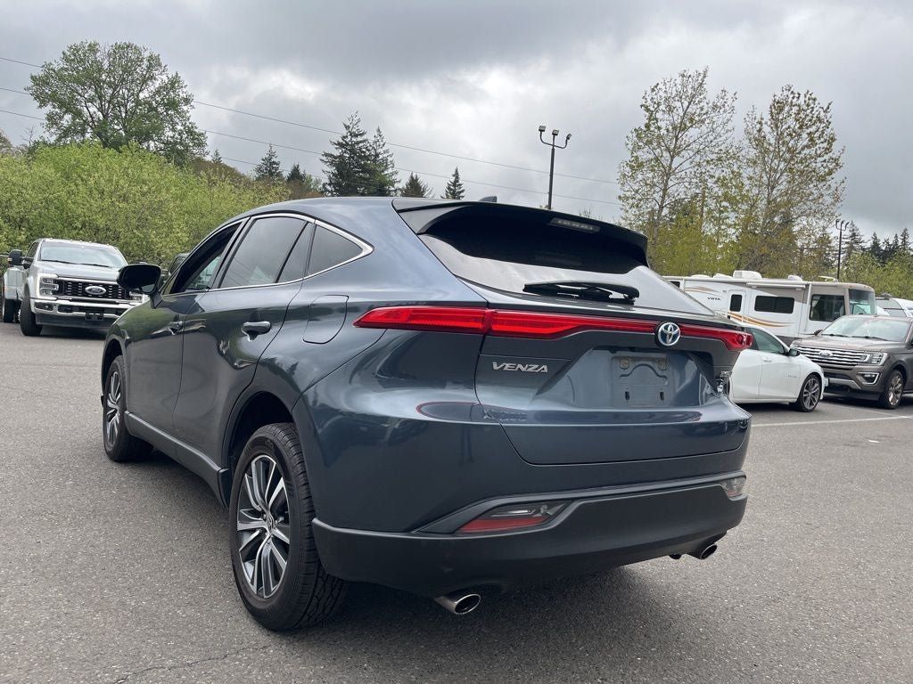 Used 2022 Toyota Venza LE AWD/4WD image 34