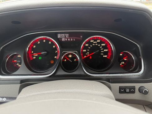 Used 2017 GMC Acadia Limited SLT image 32