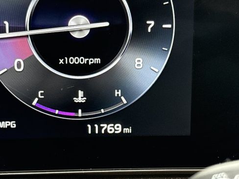 Certified 2025 Kia Sportage SX FWD image 9