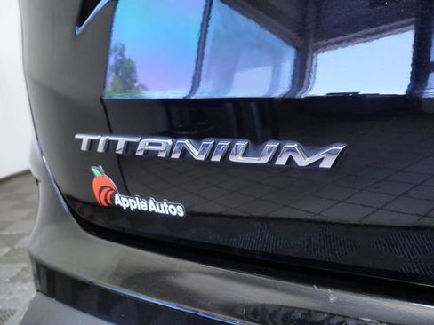 Certified 2023 Ford Edge Titanium AWD/4WD image 9
