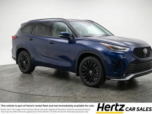 Used 2025 Toyota Highlander XSE image 1