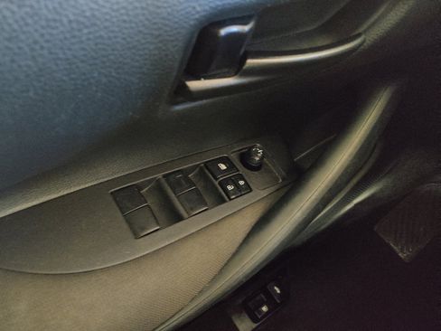 Used 2023 Toyota Corolla LE image 27