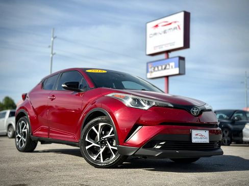 Used 2018 Toyota C-HR XLE FWD image 43