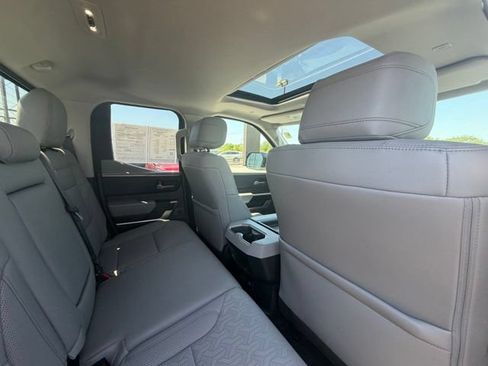 Used 2023 Toyota Tundra Limited AWD/4WD image 32