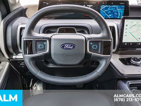 Used 2025 Ford Expedition Max Active AWD/4WD image 30