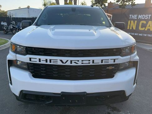 Used 2022 Chevrolet Silverado 1500 Custom image 3