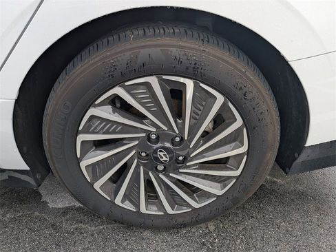 Certified 2024 Hyundai Sonata SEL image 24