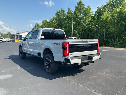 New 2026 Ford F250 Platinum AWD/4WD image 7