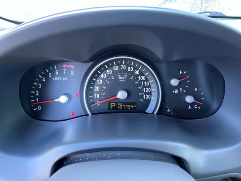 Used 2012 Kia Sedona EX image 33