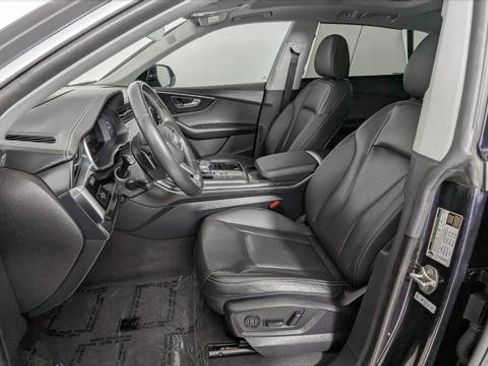 Used 2020 Audi Q8 Prestige w/ Prestige Package image 11