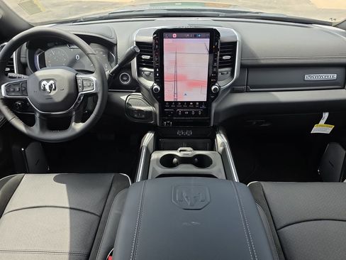 New 2025 RAM 2500 Laramie AWD/4WD image 11