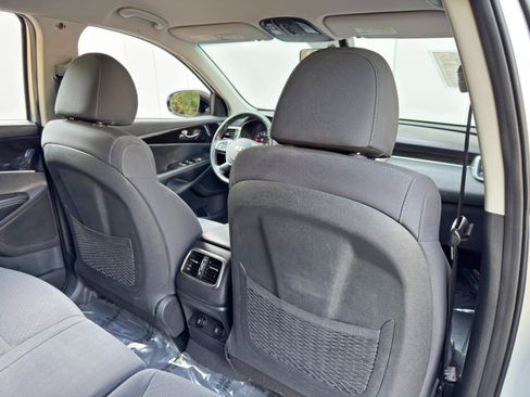 Used 2020 Kia Sorento S FWD image 32