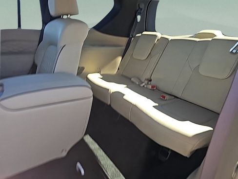 Used 2024 INFINITI QX80 Sensory w/ Cargo Package image 30