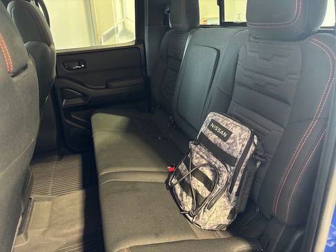 Used 2024 Nissan Frontier PRO-4X w/ Technology Package AWD/4WD image 18