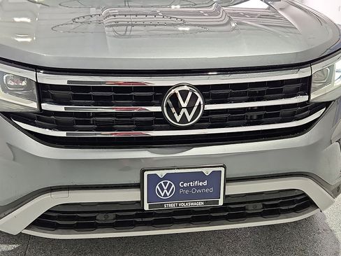 Used 2023 Volkswagen Atlas Cross Sport SE w/ Black Wheel Package FWD image 10