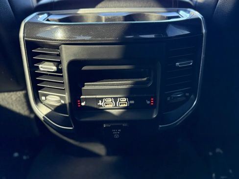 Used 2020 RAM 2500 Laramie AWD/4WD image 32