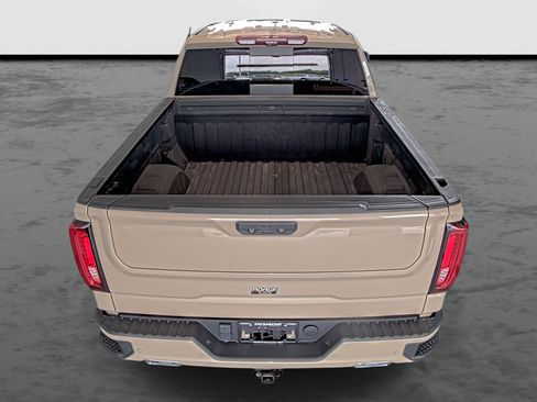 Certified 2023 GMC Sierra 1500 AT4 w/ AT4 Premium Package AWD/4WD image 3