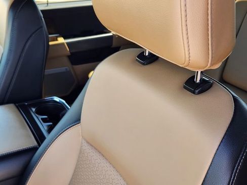 Used 2022 Ford F150 Lariat w/ Equipment Group 501A Mid image 15