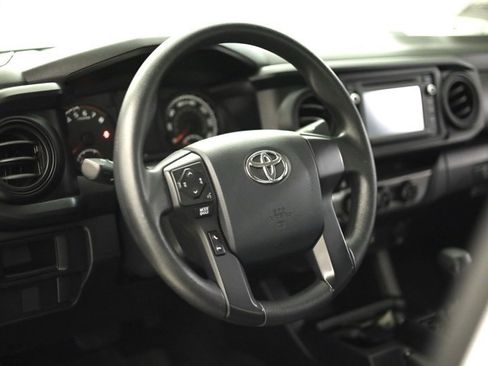 Used 2017 Toyota Tacoma SR image 12
