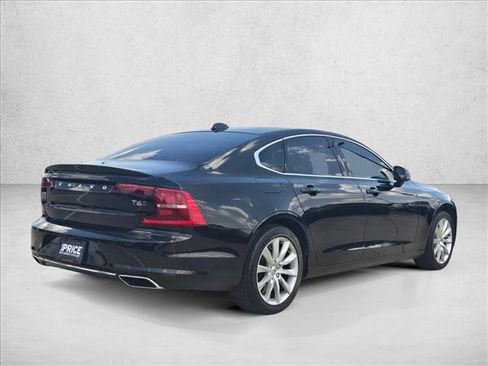 Used 2017 Volvo S90 T6 Momentum w/ Vision Package AWD/4WD image 5